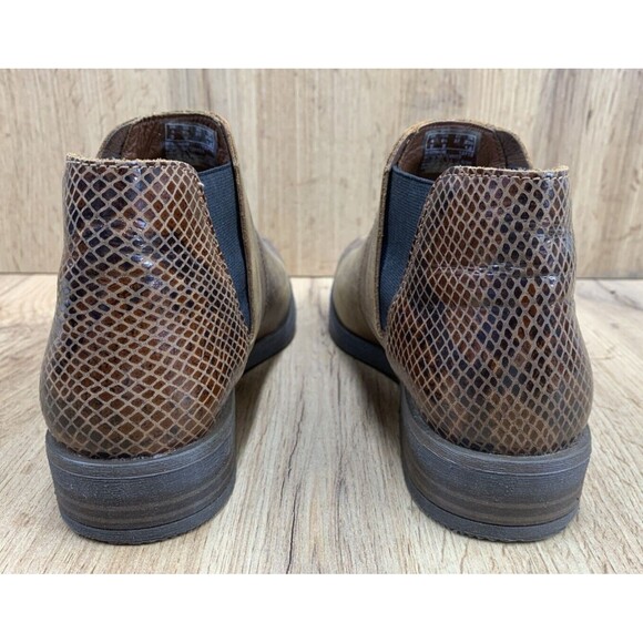 Clarks Demi 2 Beat Ankle Boots Women's 6.5 M Dark Tan Brown Slip On 13713 - Picture 7 of 16